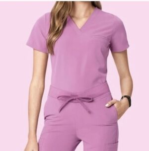 Mandala Purple/Pink V-neck Scrub Top Size 2XL